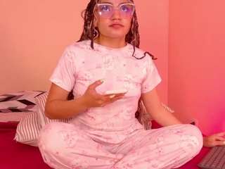 dahliabrowniee