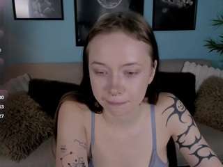 DragonFlya live webcam show