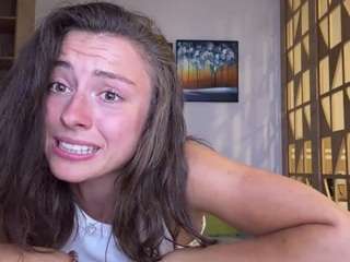 MarjoryNurthen live cam on CamSoda