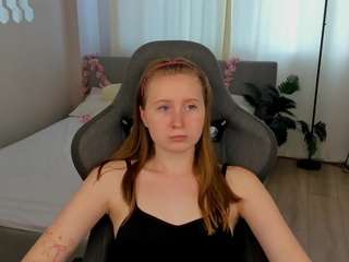 tinylili live webcam show