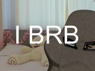 TinyLili live webcam show