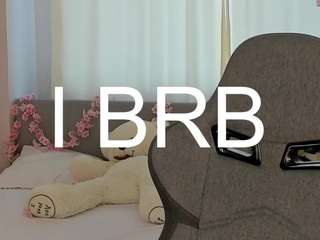 TinyLili live webcam show