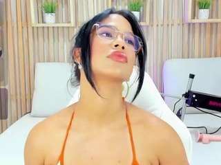 ambar-reyess