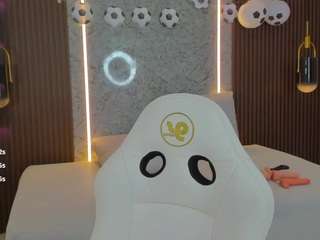 ambar-reyess Sex Cam Show