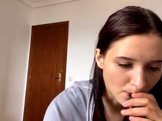 JoeyMineah live cam preview