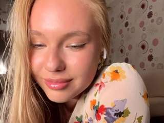 mitsukocromeans live webcam show