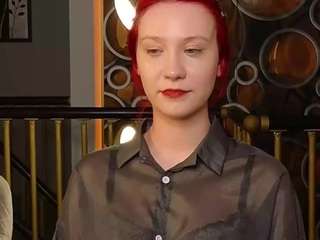 Live cam show with TiaSadowski
