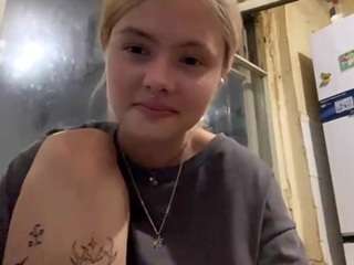 zenamelodia Live Webcam on CamSoda