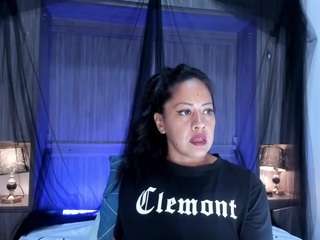 Live cam show with AllieBennet