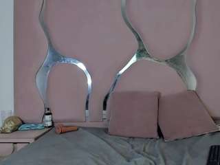 Carlota live webcam show