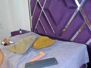 kiara2asm live webcam show