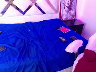 sweetbloomcs live webcam show