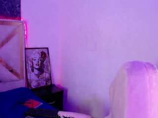 sweetbloomcs live webcam show