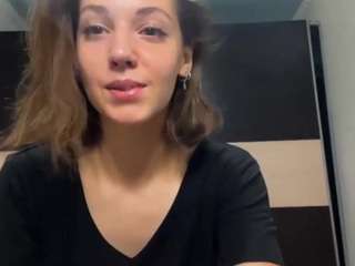 Live cam show with BrittenyYing