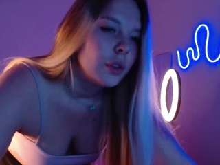 peachesbella live cam preview