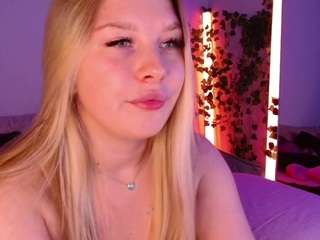 peachesbella live cam preview