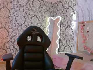 cheerry-tay live webcam show