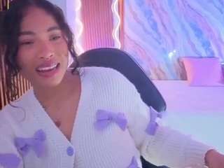 penelope-tay's live room