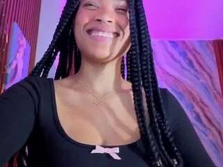 penelope-tay's live room