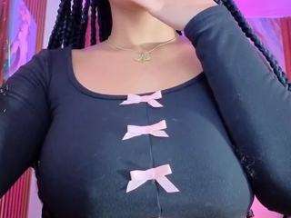 penelope-tay's live room
