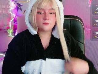sakura-tay Sex Cam Show