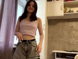 Live webcam model almedapotthast on Soda Cams