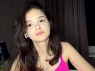Sophie live webcam show
