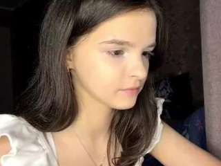 Sophie live webcam show