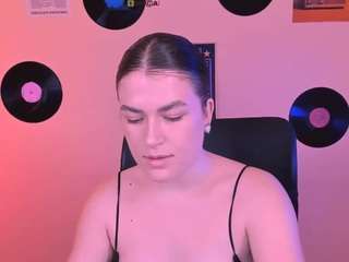 emma-dark