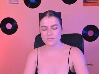 emma-dark