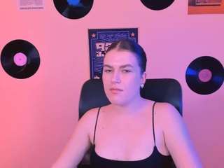 emma-dark