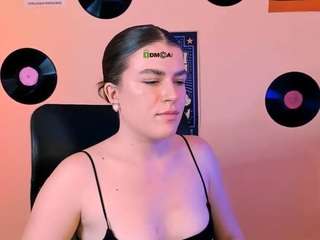 emma-dark
