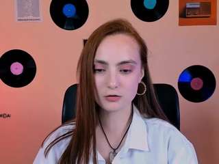 emma-dark