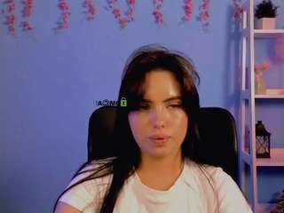 emma-dark