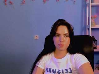 emma-dark