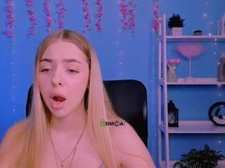 emma-dark