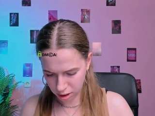 emma-dark