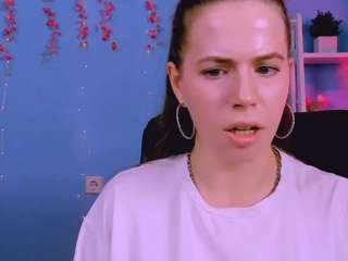 emma-dark