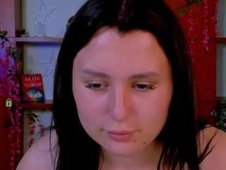 emma-dark