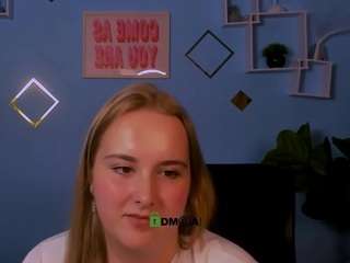 emma-dark's live room