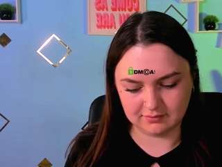 emma-dark