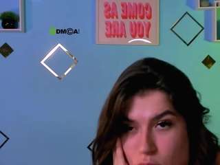 emma-dark