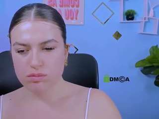 emma-dark