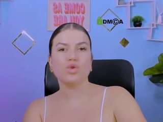 emma-dark