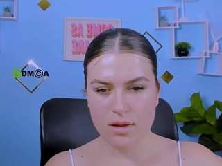 emma-dark Live Webcam on CamSoda