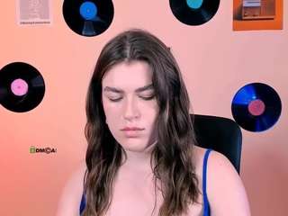 emma-dark