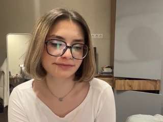 Ramonitamerle's cam show statistics and live stream