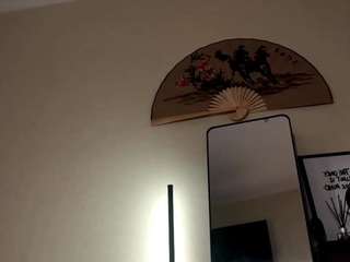 ThaliaVaros live cam preview