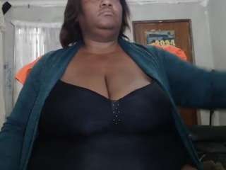 maturebussty