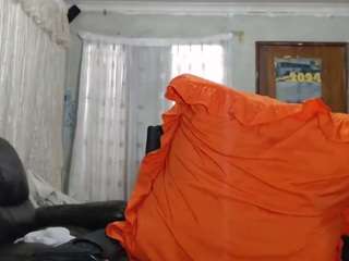 maturebussty